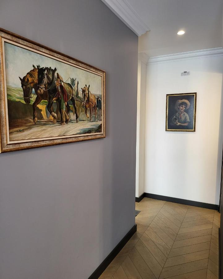 Happy Inn Presidential, Self Check-In, Parking In The Underground Garage Vilnius Bagian luar foto