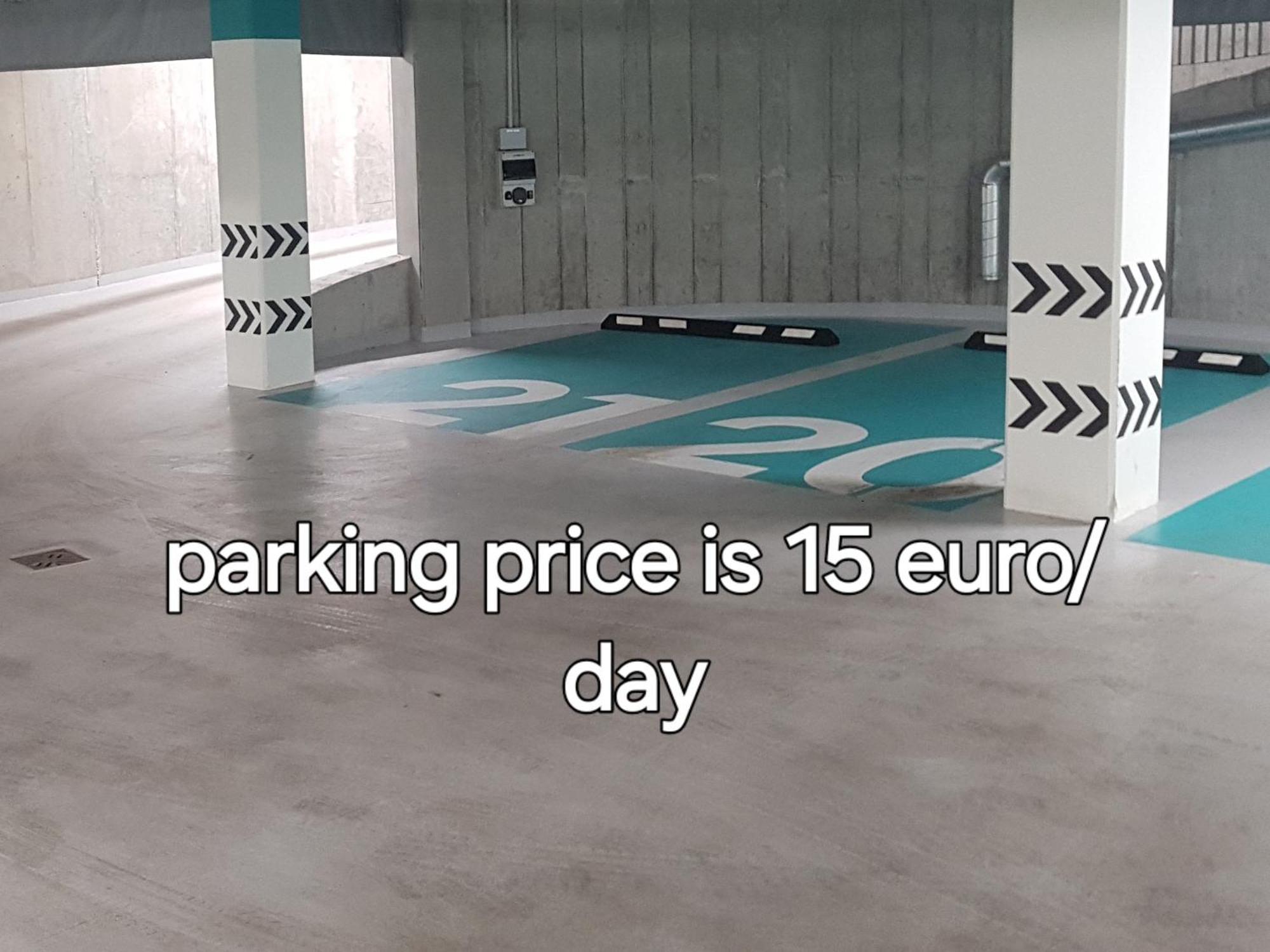 Happy Inn Presidential, Self Check-In, Parking In The Underground Garage Vilnius Bagian luar foto