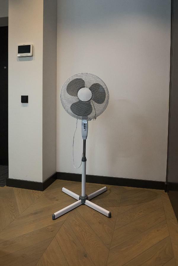 Happy Inn Presidential, Self Check-In, Parking In The Underground Garage Vilnius Bagian luar foto