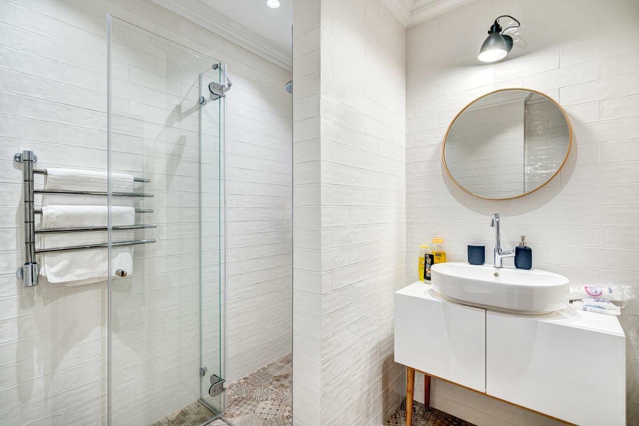 Happy Inn Presidential, Self Check-In, Parking In The Underground Garage Vilnius Bagian luar foto