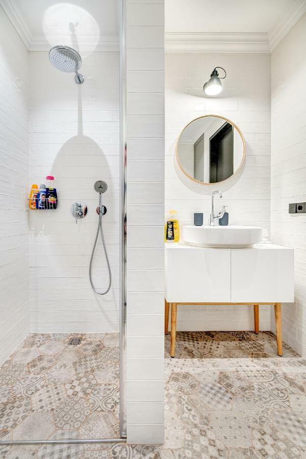 Happy Inn Presidential, Self Check-In, Parking In The Underground Garage Vilnius Bagian luar foto