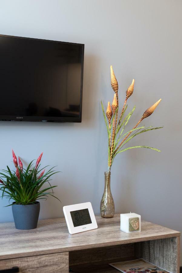 Happy Inn Presidential, Self Check-In, Parking In The Underground Garage Vilnius Bagian luar foto